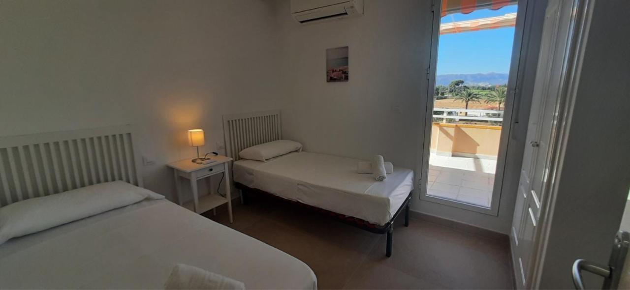 Апартаменты Atico En Urb Bahia De Denia De Vacaciones Mar Por Medio Экстерьер фото